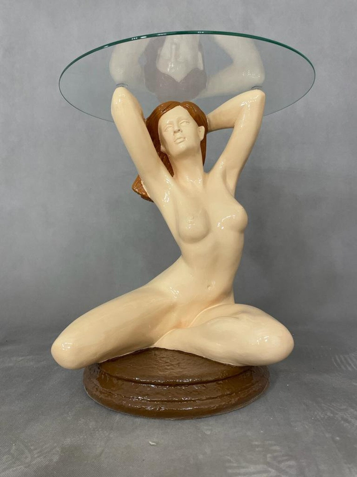 Figurentisch im Frauen Design Beistelltisch, Couchtisch, Glastisch Antik Stil